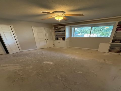Tiny photo for 655 W Pentagon Parkway, Dallas, TX 75224 (MLS # 21088225)