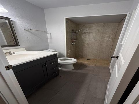 Tiny photo for 655 W Pentagon Parkway, Dallas, TX 75224 (MLS # 21088225)