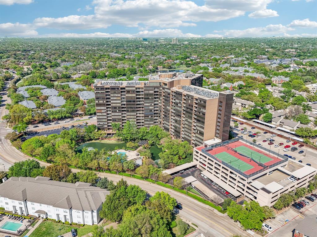 Bonaventure Condo - Residential