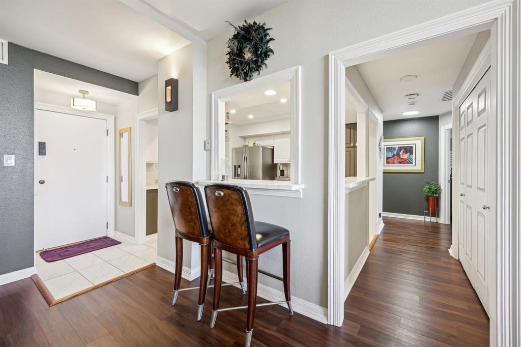 Bonaventure Condo - Residential