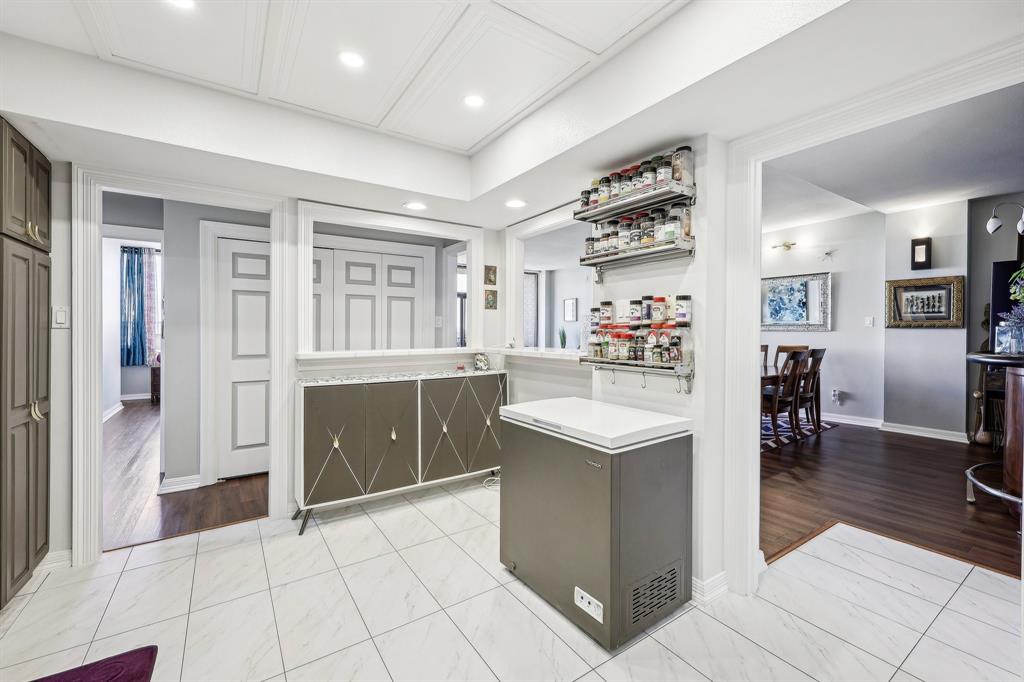 Bonaventure Condo - Residential