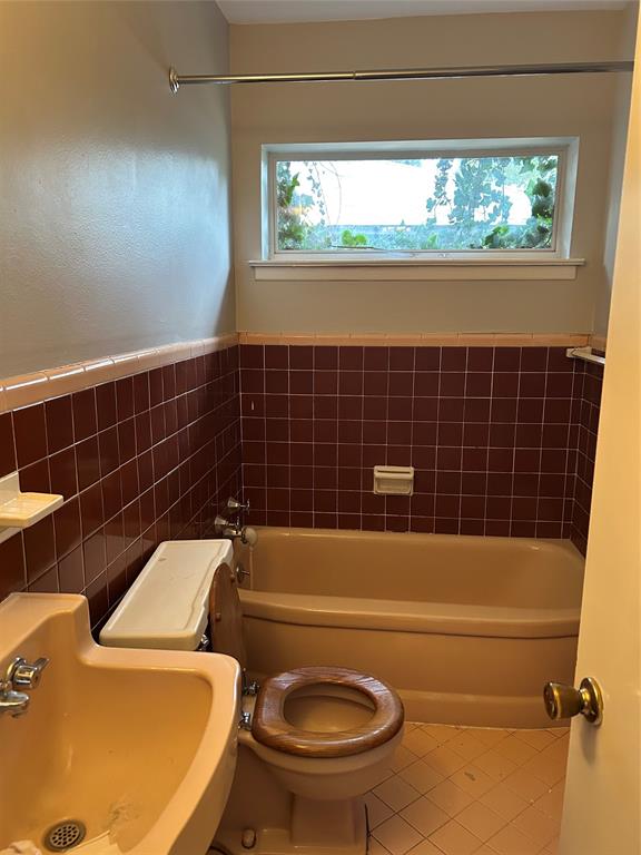 Luttrells - Residential Lease