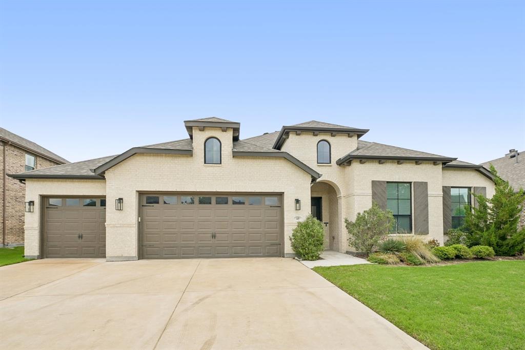 449 Country Meadows Blvd, Waxahachie, TX, 75165