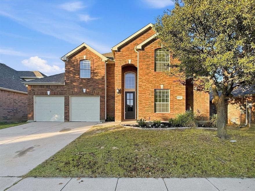 This fully renovated, move-in-ready home sits in the highly rated Keller ISD within a desirable neighborhood featuring great HOA amenities. Renovated by top-rated 323 Construction, the home offers a bright, open floorplan with tall ceilings, spacious rooms, walk-in closets in every bedroom, a media room and walk-in attic. Updates include new flooring, full interior and exterior paint, upgraded fixtures and hardware, refreshed kitchen and bathrooms (including a semi-frameless master shower and a fully renovated upstairs bath), and renewed landscaping. Major systems add peace of mind, including a roof replaced 5–7 years ago, a 2018 water heater, and no history of foundation issues. This home delivers quality, comfort, and confidence in a sought-after community.