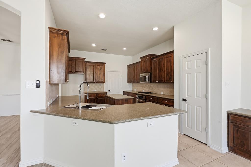 Villages Of Woodland Spgs W - Residential