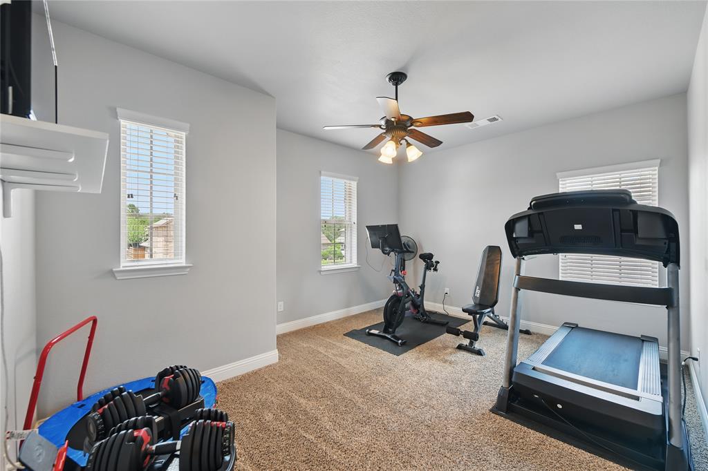 Denton, Texas 76208, United States, 5 Bedrooms Bedrooms, ,4 BathroomsBathrooms,Residential,Pending,142771