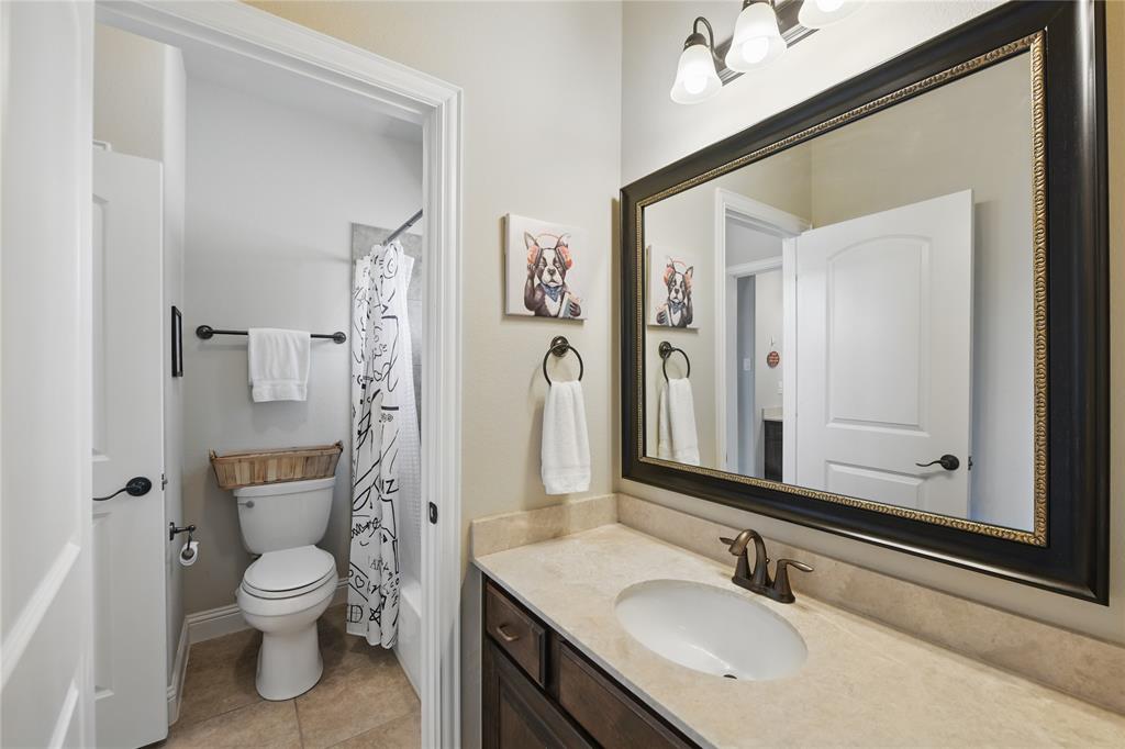 Denton, Texas 76208, United States, 5 Bedrooms Bedrooms, ,4 BathroomsBathrooms,Residential,Pending,142771