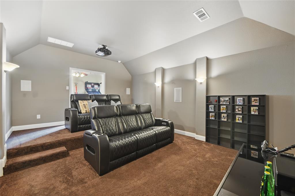 Denton, Texas 76208, United States, 5 Bedrooms Bedrooms, ,4 BathroomsBathrooms,Residential,Pending,142771