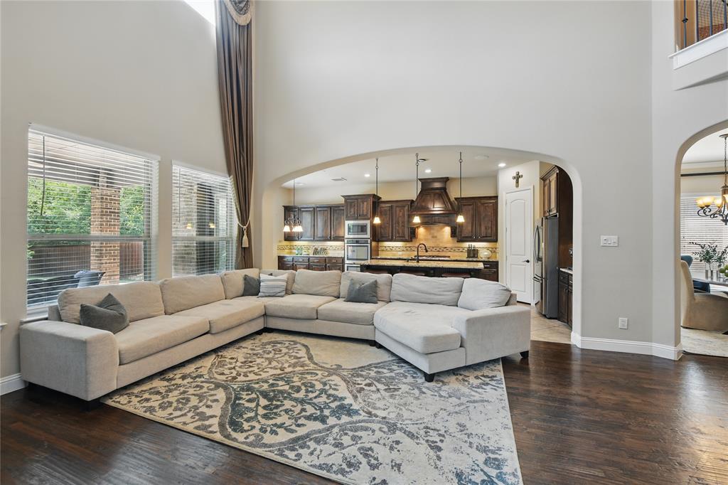 Denton, Texas 76208, United States, 5 Bedrooms Bedrooms, ,4 BathroomsBathrooms,Residential,Pending,142771