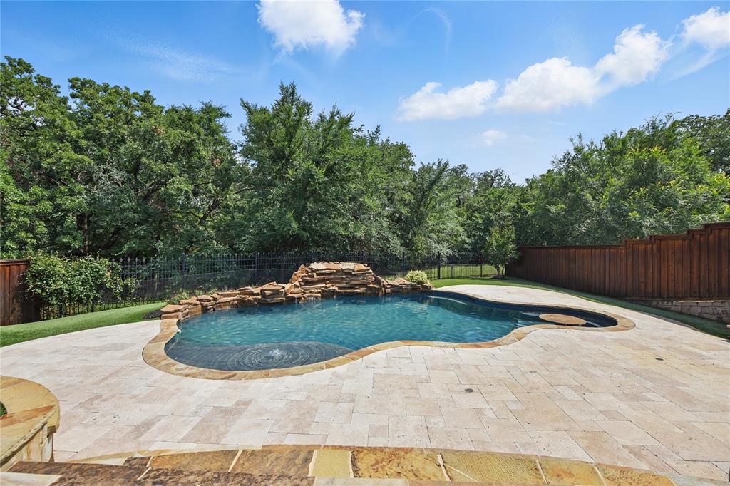 Denton, Texas 76208, United States, 5 Bedrooms Bedrooms, ,4 BathroomsBathrooms,Residential,Pending,142771