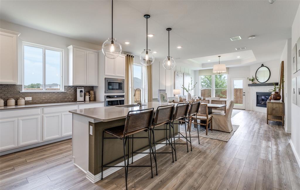 1805 Red Bud Trail
