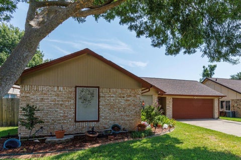 Photo of 6912 Lyndale Drive, Watauga, TX 76148 (MLS # 21374877)
