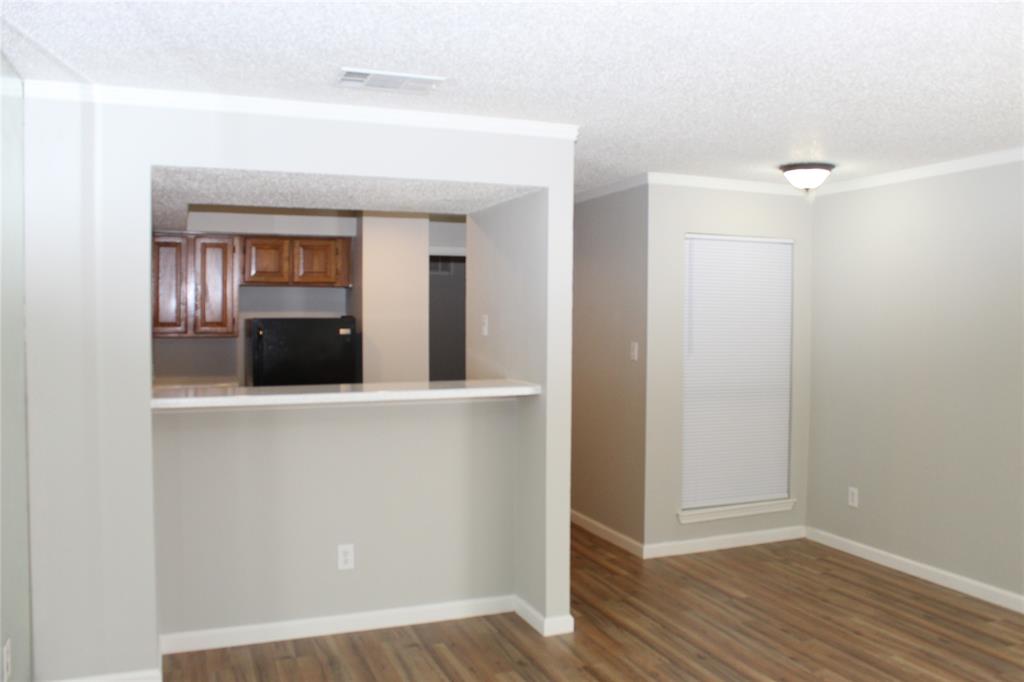 Arlington Oaks Condo - Residential