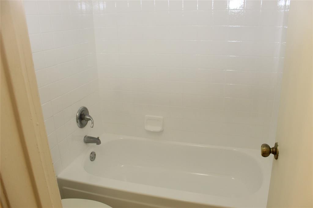 Arlington Oaks Condo - Residential