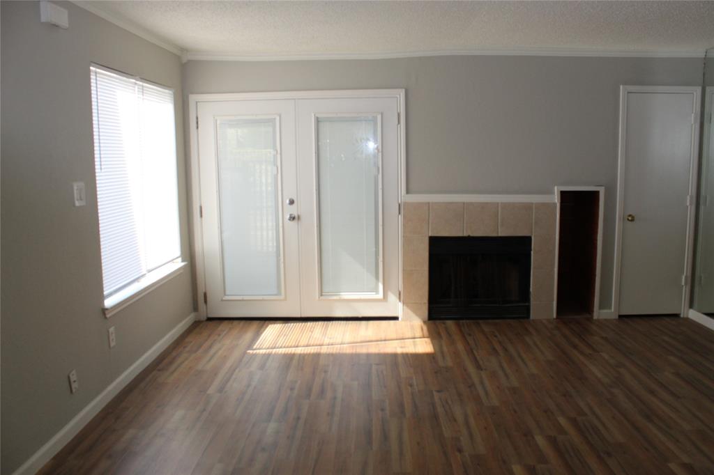 Arlington Oaks Condo - Residential