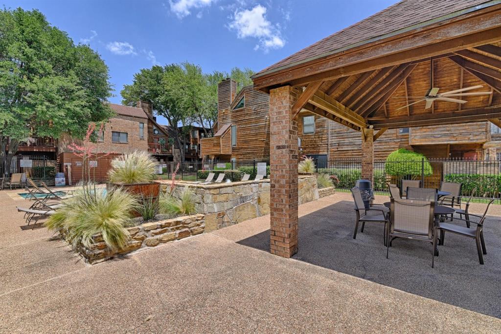 Arlington Oaks Condo - Residential