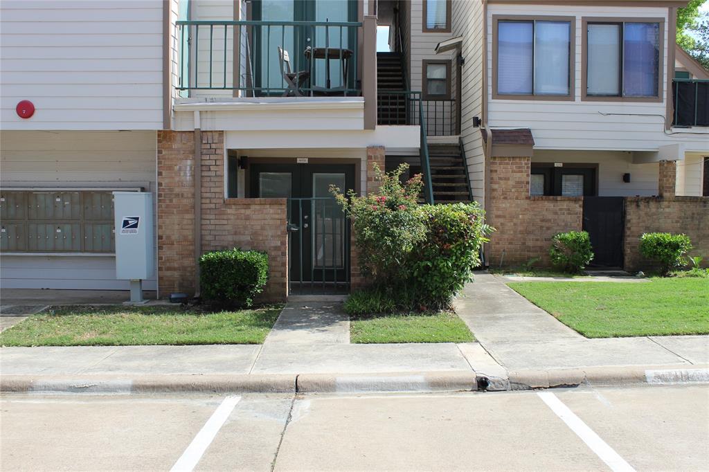 Arlington Oaks Condo - Residential