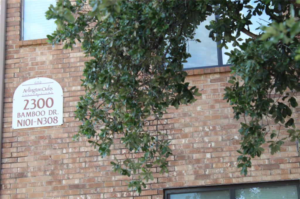Arlington Oaks Condo - Residential