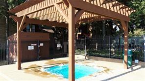 Arlington Oaks Condo - Residential