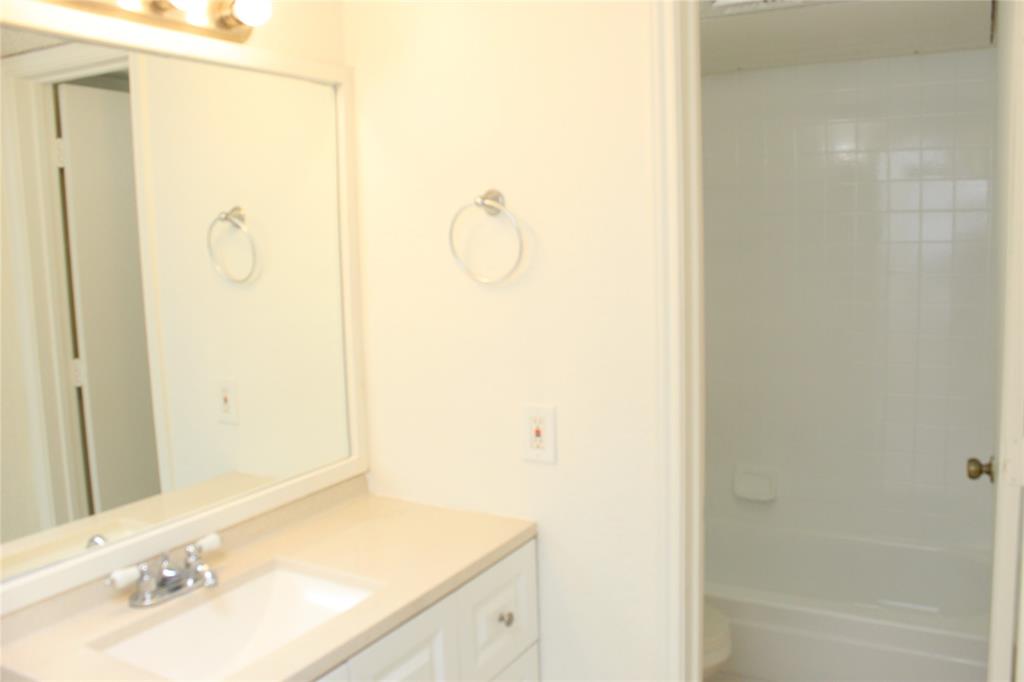 Arlington Oaks Condo - Residential