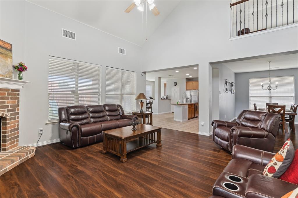 403 Elmcrest Court