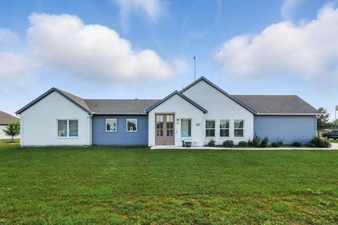 121 Bluegrass Trail Springtown TX 76082