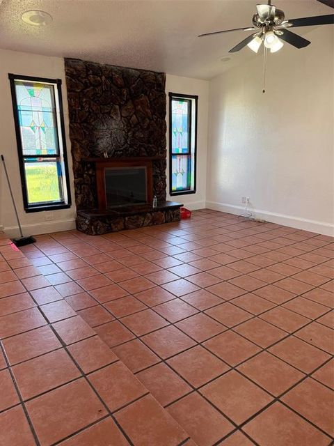 2001 Vail Drive Garland TX 75044
