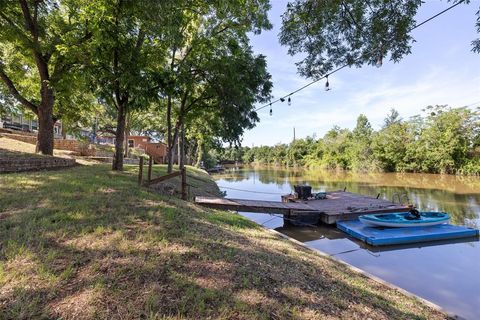 A home in Granbury