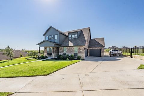 8208 Indian Hills Court Benbrook TX 76126