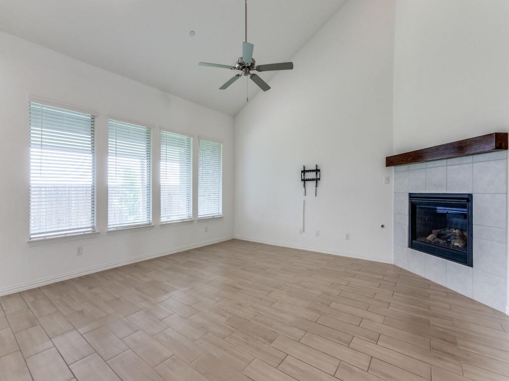 Lakewood Hills East Add - Residential Lease