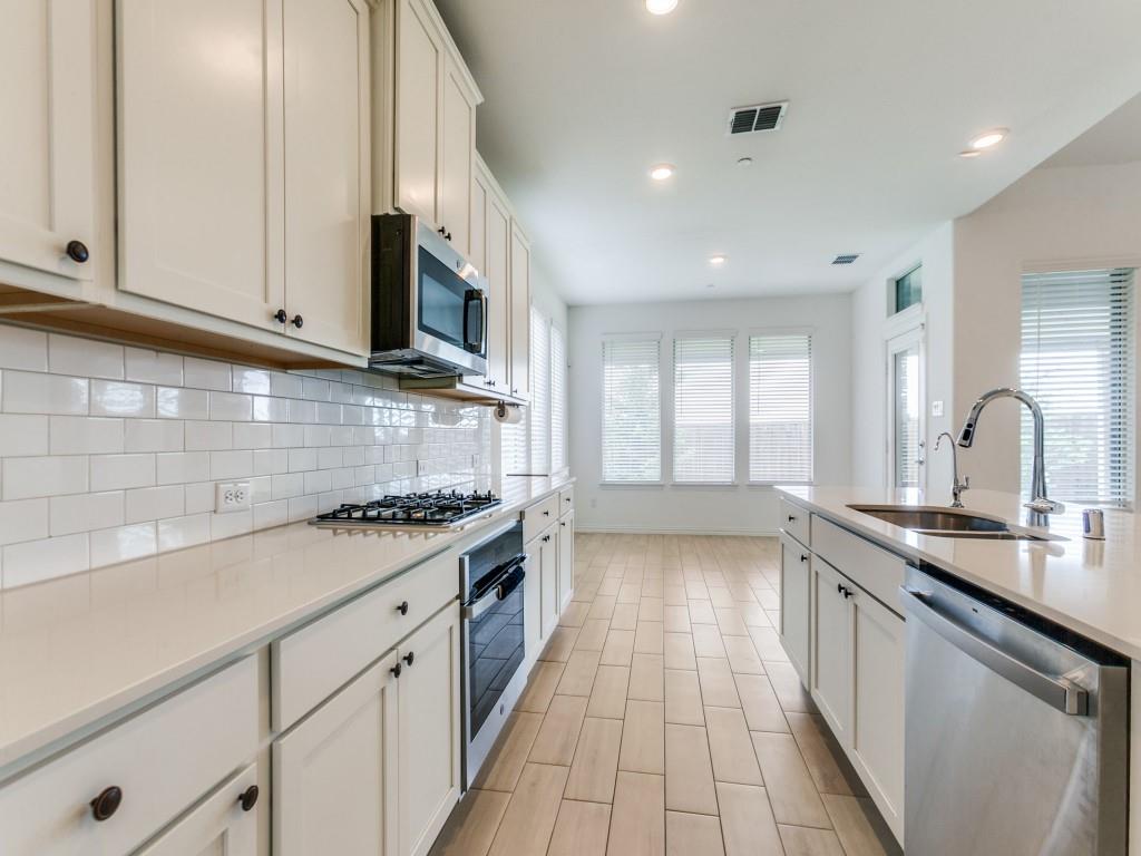 Lakewood Hills East Add - Residential Lease