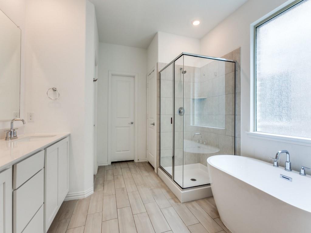 Lakewood Hills East Add - Residential Lease