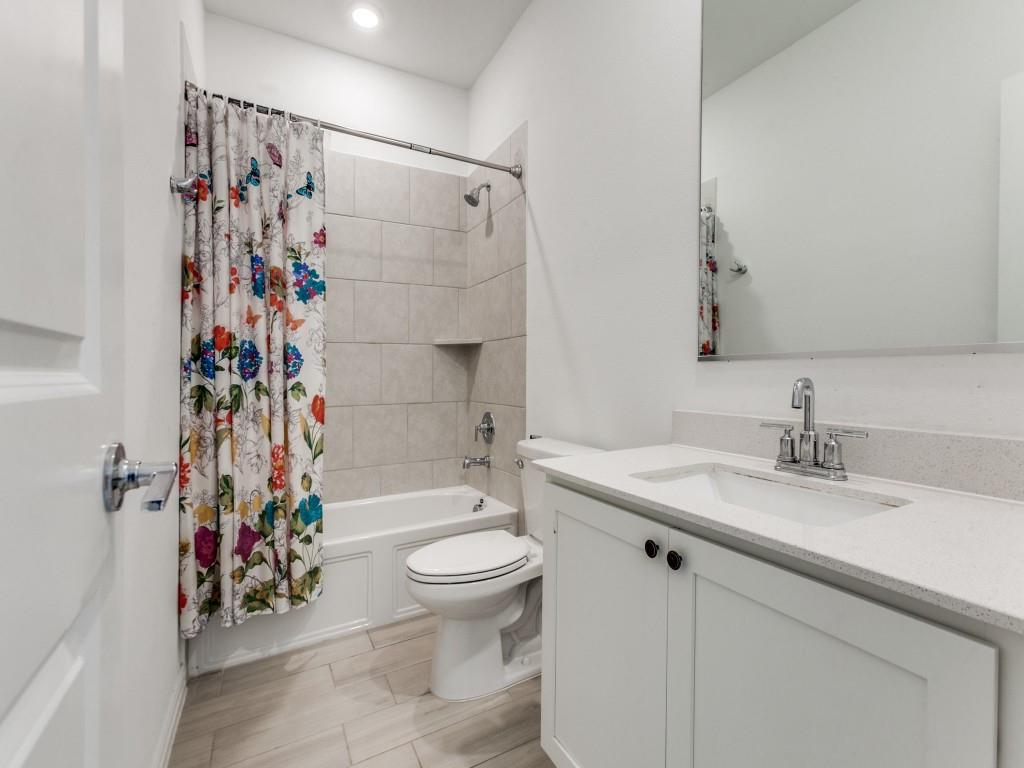 Lakewood Hills East Add - Residential Lease