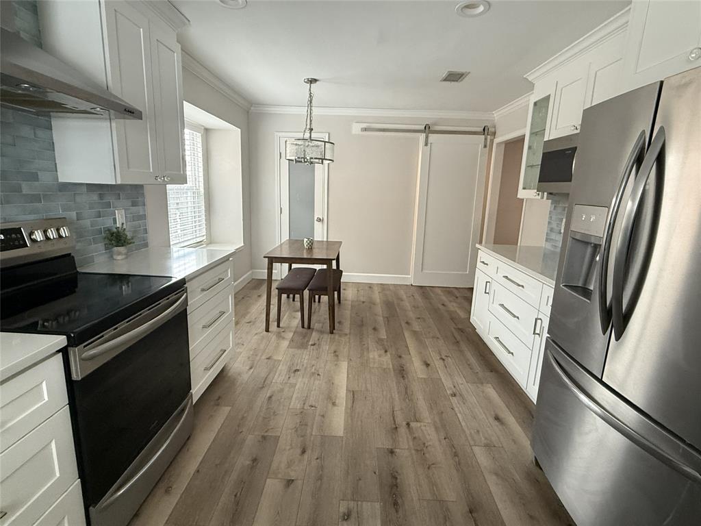 1719 Mayflower Drive