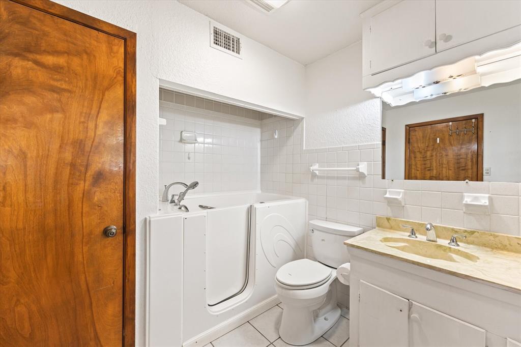 Lakewood Hills Sec 1 - Residential