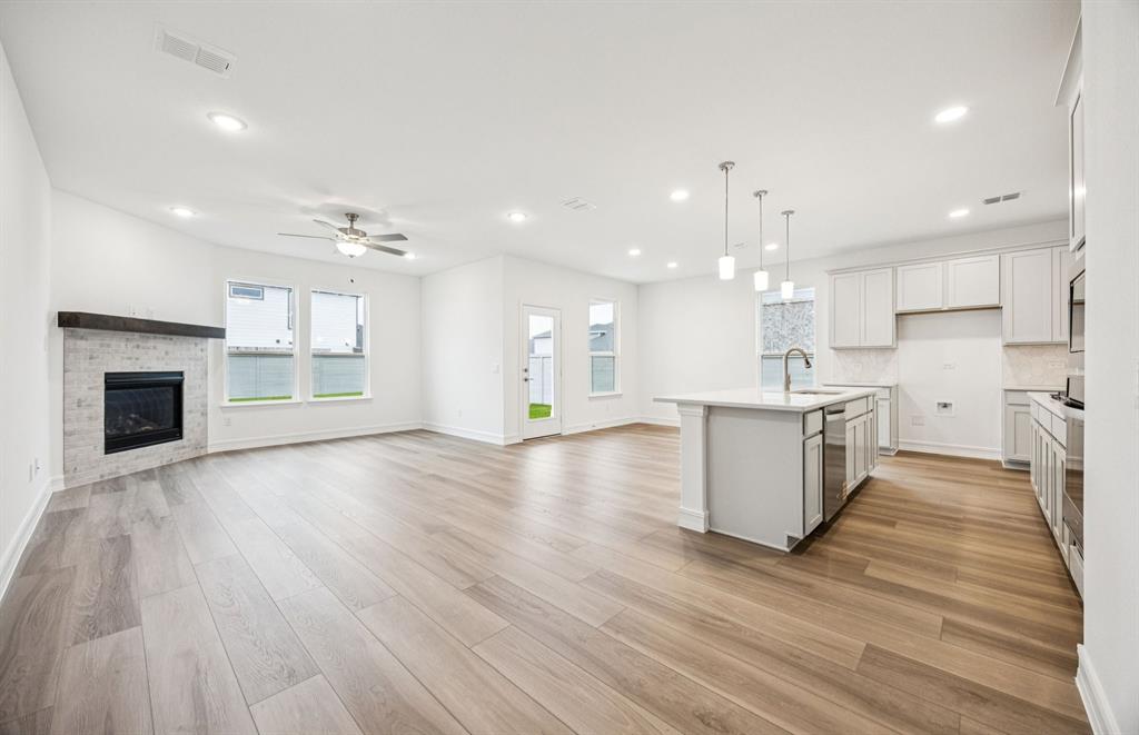 Treeline - Residential