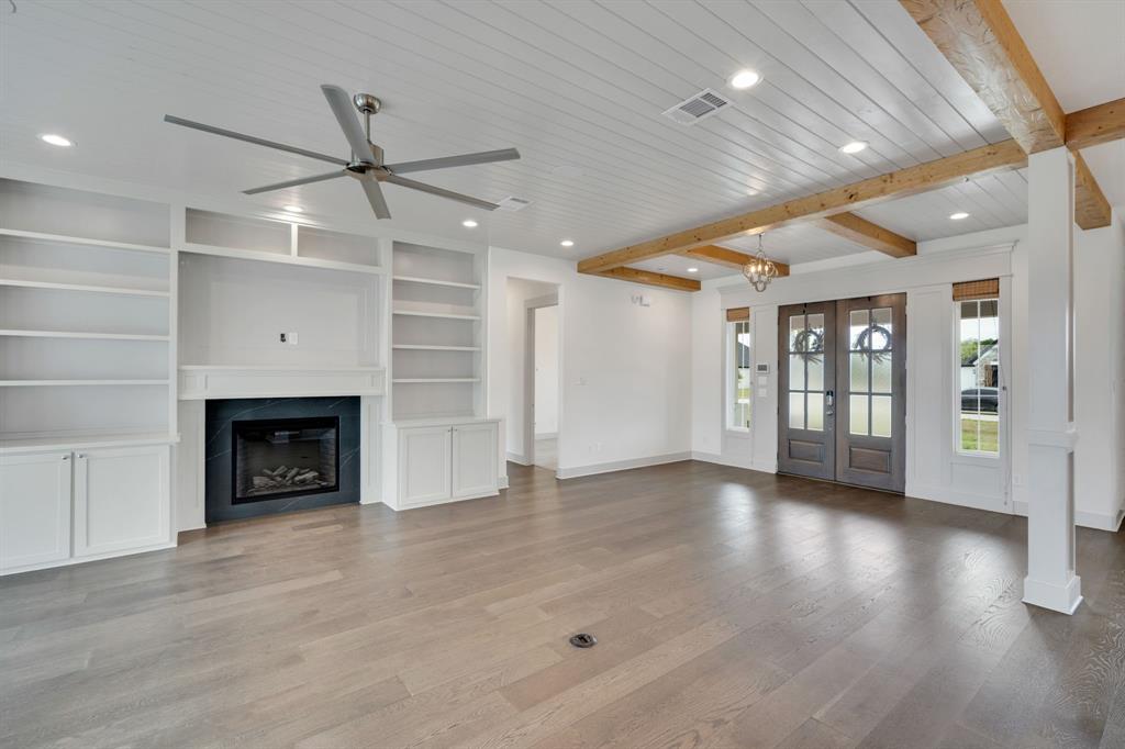 Cross Fence-Oak Vista - Residential