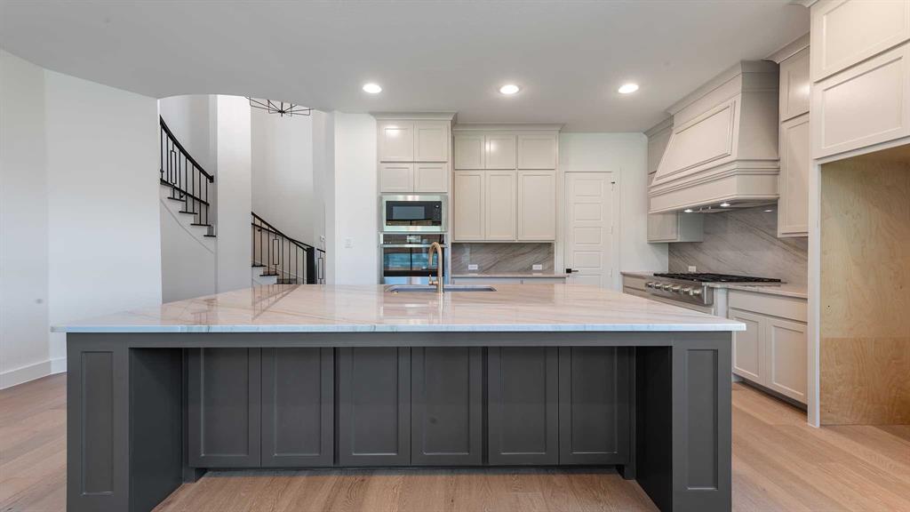 3323 Fulmar Circle