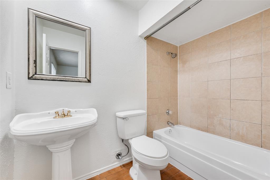 South Lake 2 - Residential Lease