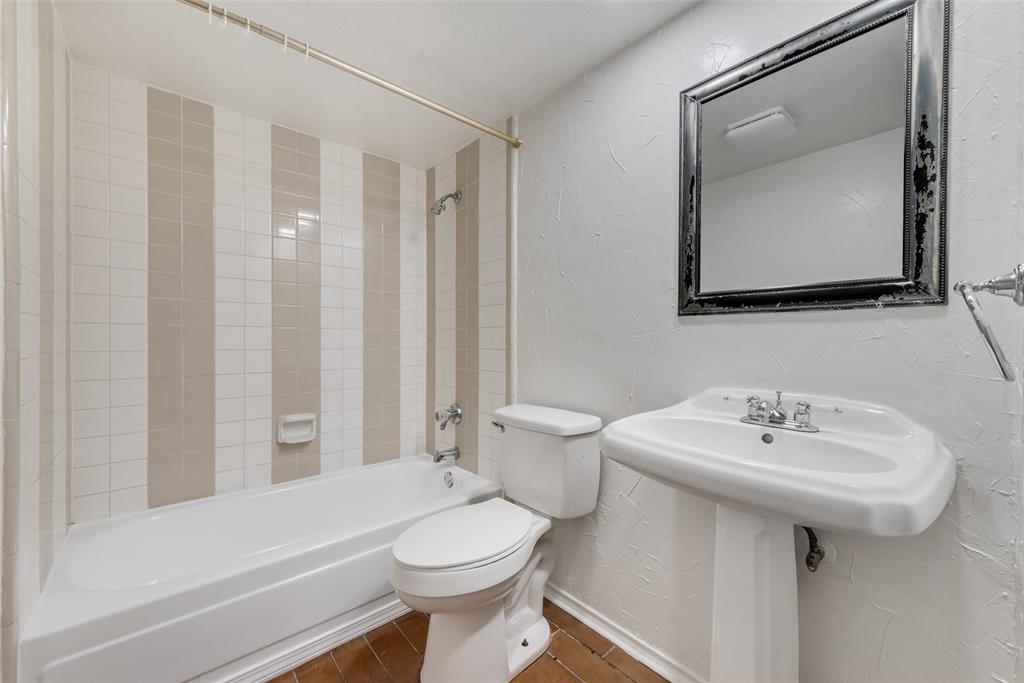 South Lake 2 - Residential Lease