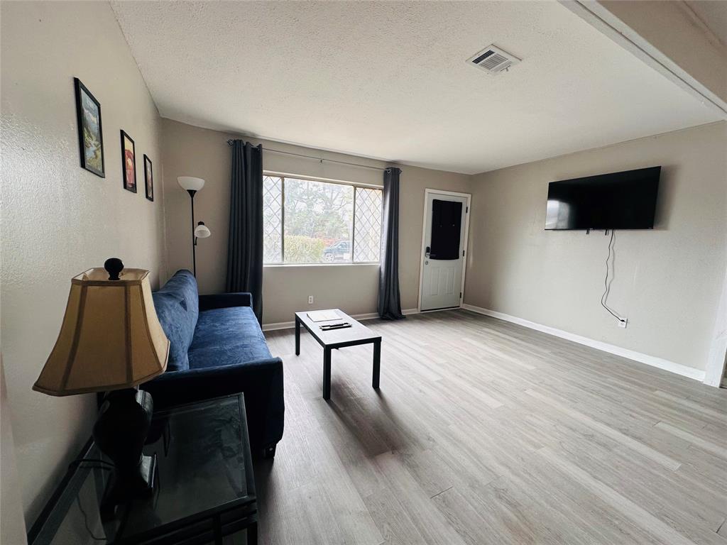 Southern Terrace 01 - Residential