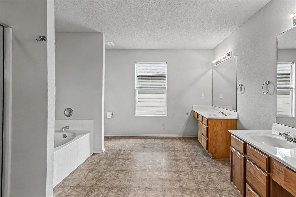 Falcon Ridge - Residential