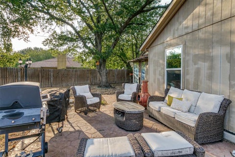 Tiny photo for 904 Dewey Scott Street, Benbrook, TX 76126 (MLS # 21394265)