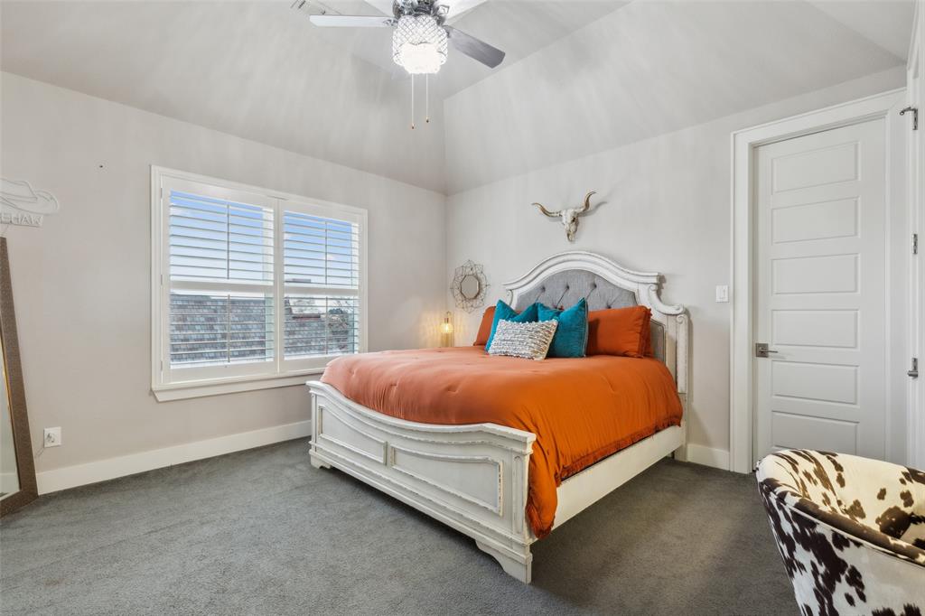 Waters Edge At Hogans Glen Ph - Residential