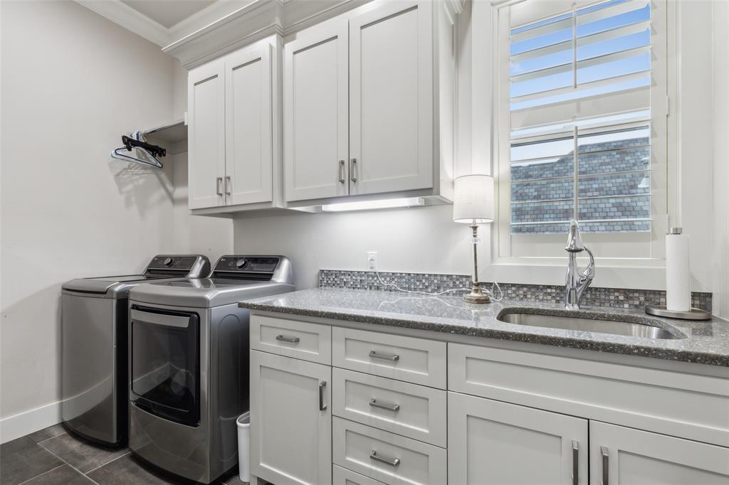 Waters Edge At Hogans Glen Ph - Residential