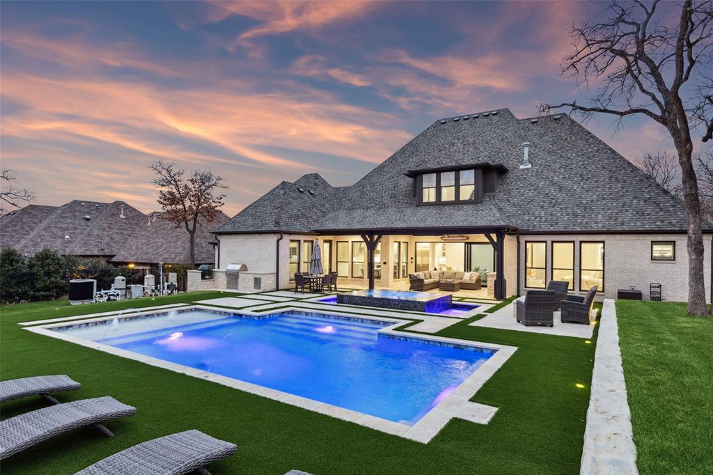 Waters Edge At Hogans Glen Ph - Residential