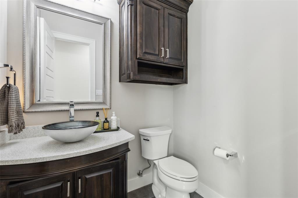 Waters Edge At Hogans Glen Ph - Residential