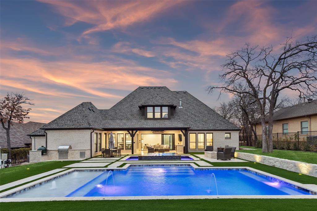 Waters Edge At Hogans Glen Ph - Residential