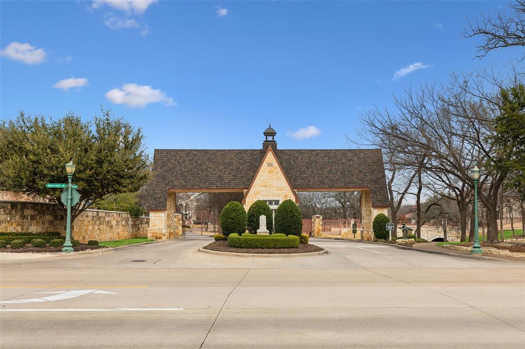 Waters Edge At Hogans Glen Ph - Residential