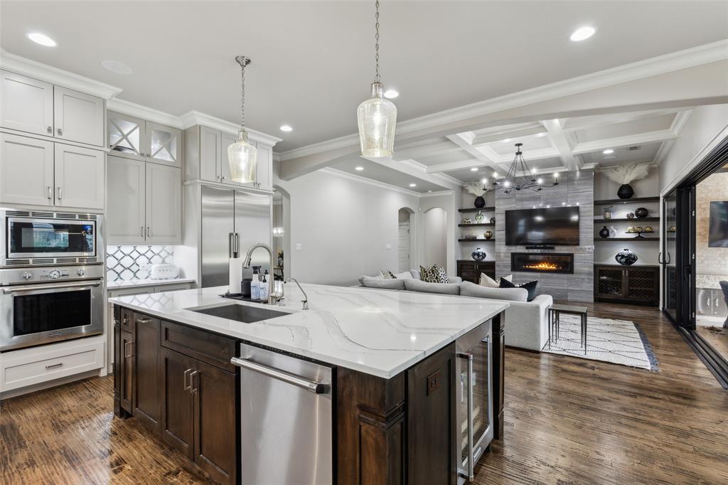 Waters Edge At Hogans Glen Ph - Residential